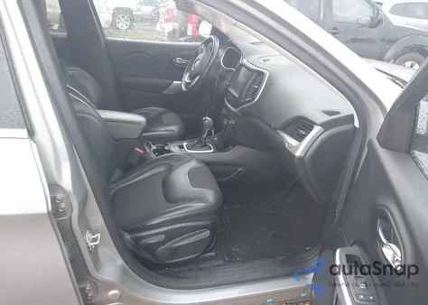 2018 Jeep Cherokee Latitude Plus 4X4 из США, поврежденный, VIN 1C4PJMLB2JD548379